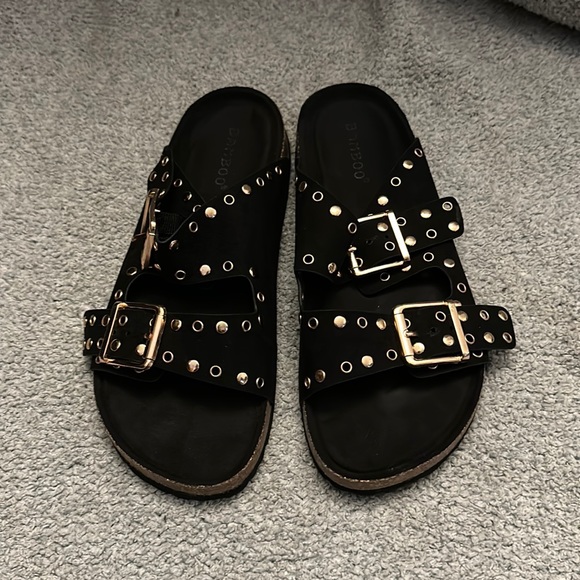 BAMBOO Shoes - Bamboo Studded Slides, Sz 6